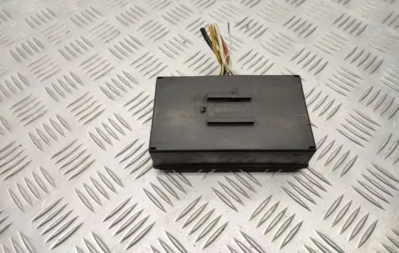 Peugeot 607 Fuse module 9632229480
