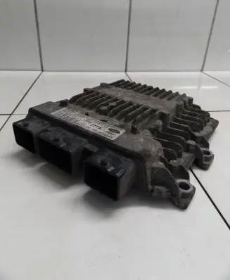 Ford Fiesta Engine control unit/module 7S61-12A650-EA