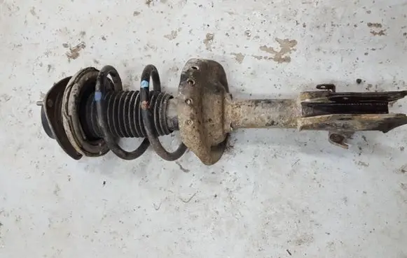 Subaru Forester SJ Front shock absorber with coil spring 20310SG001