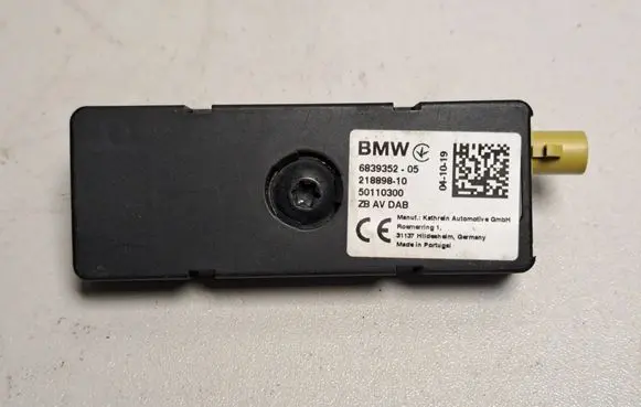 BMW X7 G07 Aerial antenna amplifier 6839352
