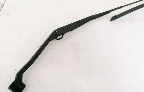 Mazda 6 Front wiper blade arm