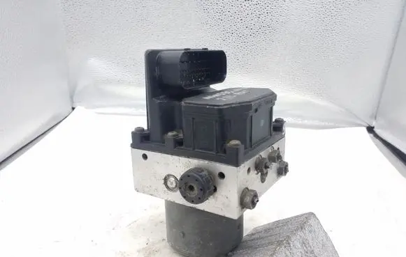 Ford Mondeo Mk III ABS Pump 1S712M110AE 0265222015 0265800007