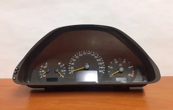 Mercedes-Benz E W210 Speedometer (instrument cluster) A2105402811 6852