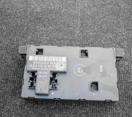 Mercedes-Benz CLC CL203 Door control unit/module A2038209085