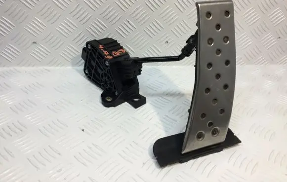 Honda Accord Accelerator throttle pedal 198800-7750