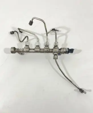 Opel Zafira C Fuel main line pipe 0445214221 55576177