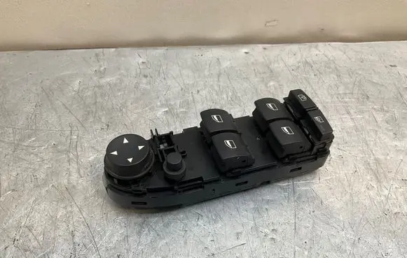 BMW 5 E60 E61 Electric window control switch 9122113 E1485619 07W15E04