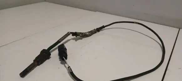 Volkswagen PASSAT B6 Exhaust gas temperature sensor 03G906088AN