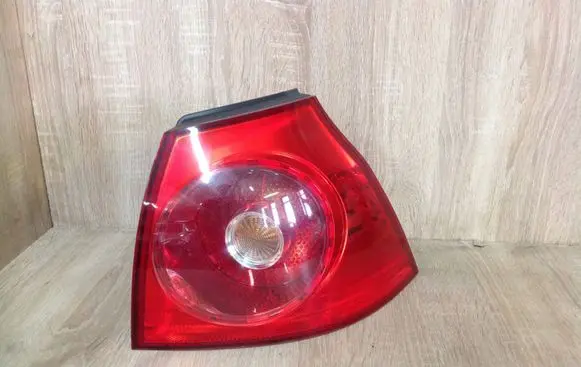 Volkswagen Golf V Rear/tail lights 1K6945096G 89031823