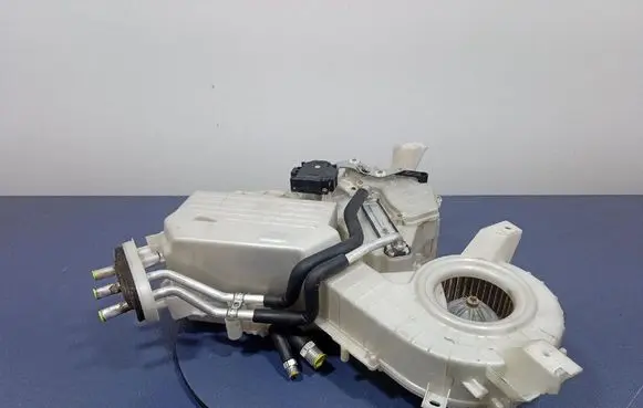 Mitsubishi Grandis Interior heater climate box assembly 443210-1881