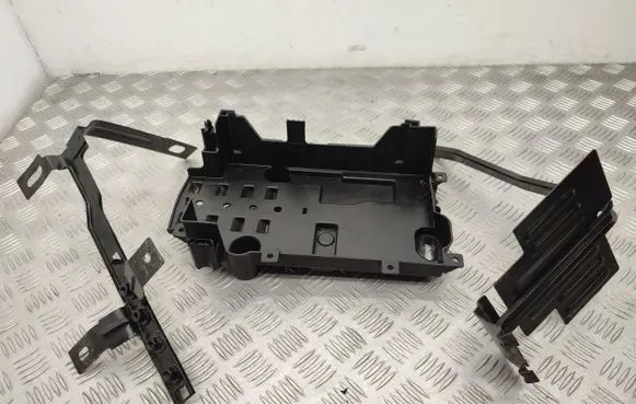 Opel Mokka Battery tray 95933269