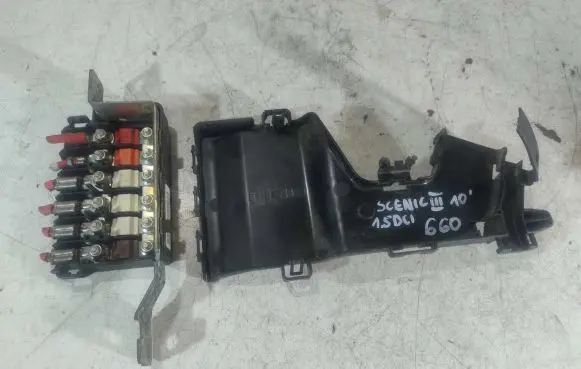 Renault Scenic III - Grand scenic III BSM Control unit 