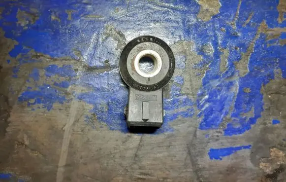 Mitsubishi Lancer X Crankshaft speed sensor 