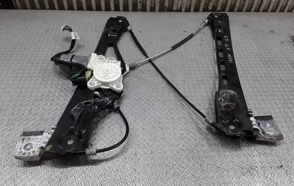 Mercedes-Benz E W211 Front door window regulator with motor A2117200246