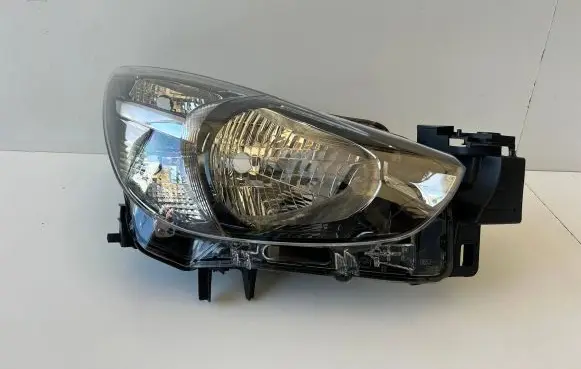 Mazda 2 Headlight/headlamp DB5J-51030