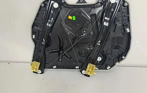 BMW X3 G01 Front door electric window regulator 7393457 7498147