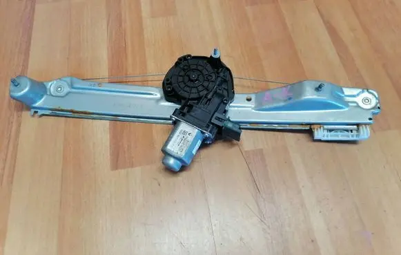 Renault Espace V (RFC) Rear door window regulator with motor 827210154R
