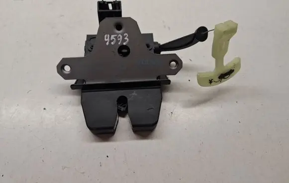 Volvo S60 Tailgate/trunk/boot lock/catch/latch 31335046