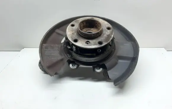 BMW 3 E90 E91 Rear wheel hub spindle/knuckle 6783666