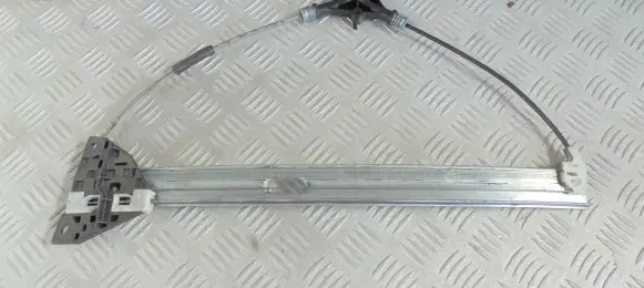 Mazda 6 Front window lifting mechanism without motor