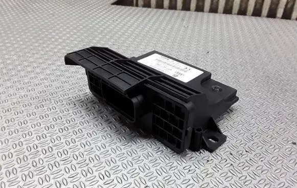 Audi A6 S6 C6 4F Power management control unit 4F0907280