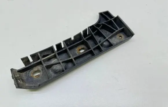 Audi A6 S6 C5 4B Front bumper mounting bracket 4B0807284B