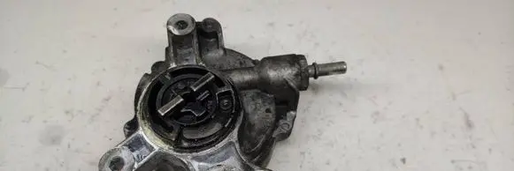Volvo V50 Vacuum pump 30725859