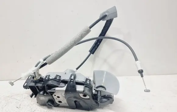 Citroen C5 Aircross Front door lock 9827863680