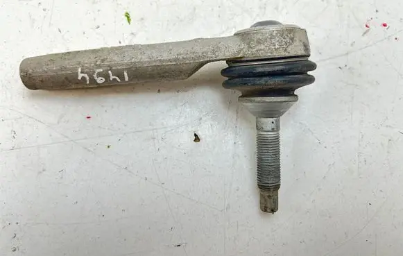 Tesla Model 3 Steering tie rod end 
