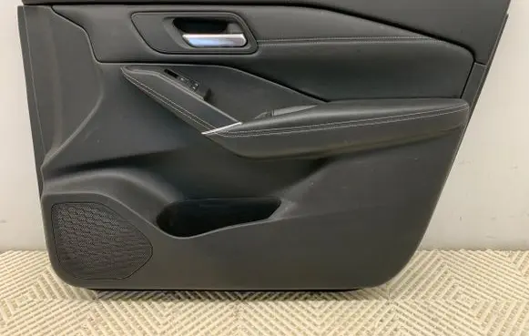 Nissan Qashqai J12 Front door card panel trim
