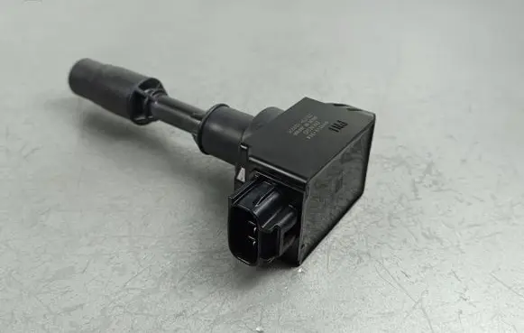 Suzuki SX4 S-Cross High voltage ignition coil 099700304