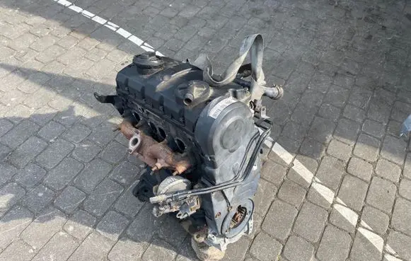 Volkswagen PASSAT B5.5 Engine AVB