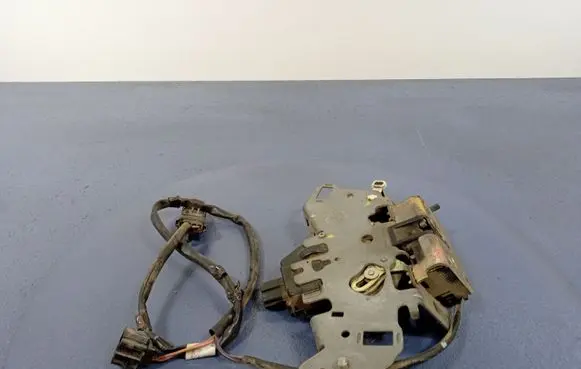 Chrysler Grand Voyager IV Rear door lock