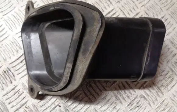 Chevrolet Cruze Air intake duct part 13346074