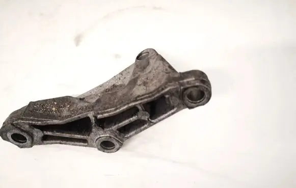 BMW 5 GT F07 Engine mounting bracket 13517810698 04168110