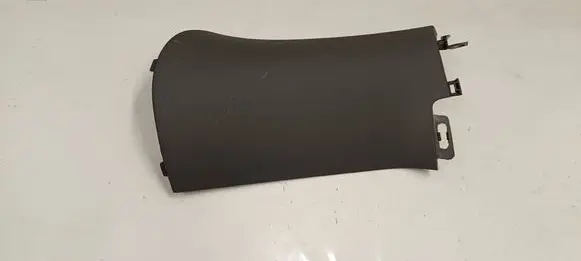 (D)pillar trim (top)