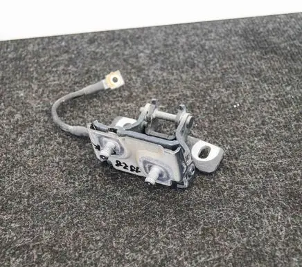 BMW 1 F20 F21 Tailgate/trunk/boot hinge 7239875