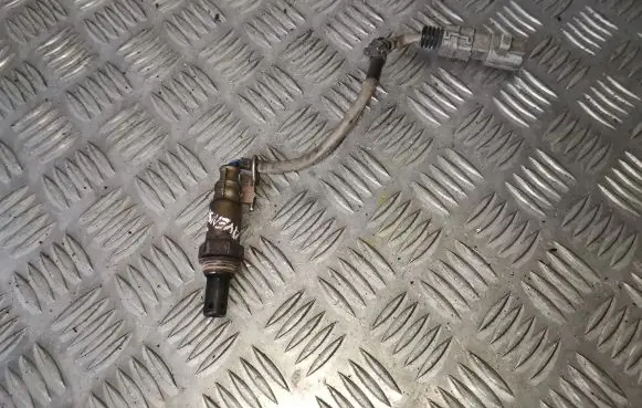 Toyota Avensis T270 Lambda probe sensor 8946720100