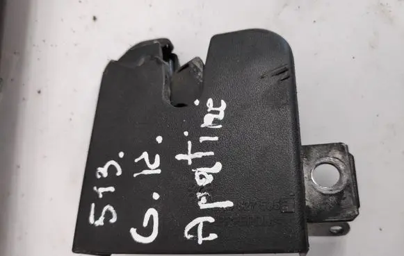Volkswagen Caddy Loading door lock 2K0827505E