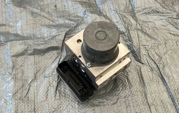 Mercedes-Benz E W214 ABS Pump A2149003110 A2149025503 A2549019400