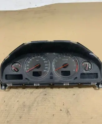 Volvo XC90 Speedometer (instrument cluster) 8602756 69294850T 8673265