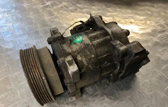 Renault Espace III Air conditioning (A/C) compressor (pump) 7700870870