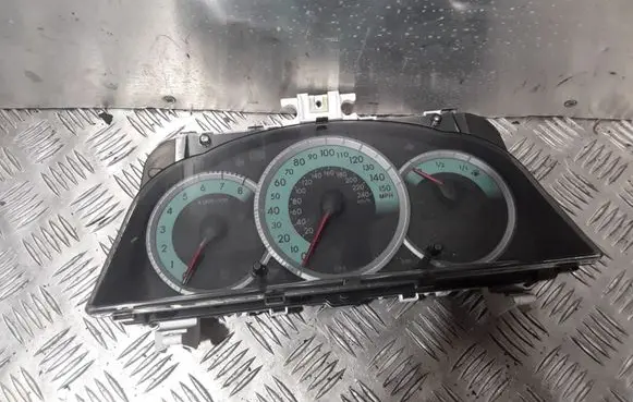 Toyota Corolla Verso AR10 Speedometer (instrument cluster) 838000F010L