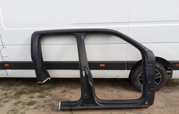 Volkswagen Amarok Pillar (middle) 9096084