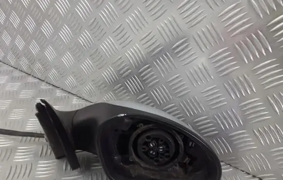Volkswagen Polo IV 9N3 Coupe wind mirror (mechanical) E9014142