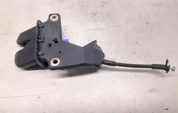 Audi A4 S4 B6 8E 8H Tailgate/trunk/boot lock/catch/latch 8E5827505B