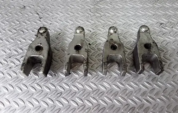 Honda CR-V Fuel Injector clamp holder