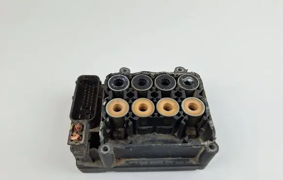 Volkswagen Golf II ABS Pump 3A0907379