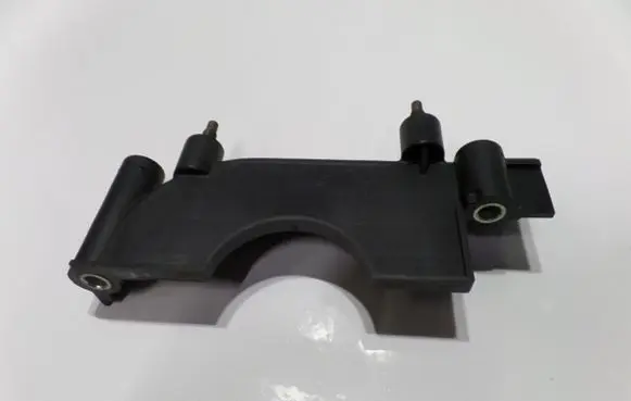Land Rover Discovery 3 - LR3 Timing chain cover 7H2Q6A247KA27TDV6