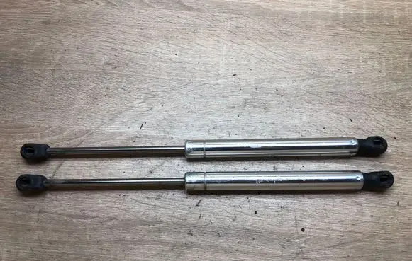 Audi A8 S8 D3 4E Tailgate/trunk strut/damper 4E0823359C
